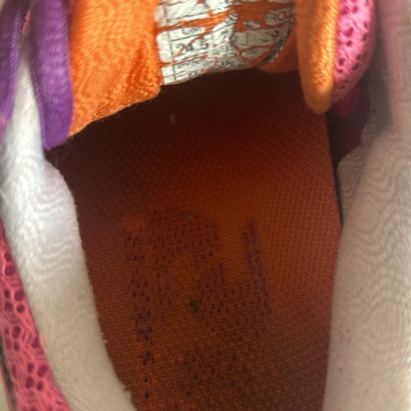 Asics running shoes - Picture 4 of 5